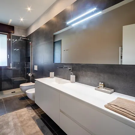 San Michele Modern - Con Balcone! 公寓 *