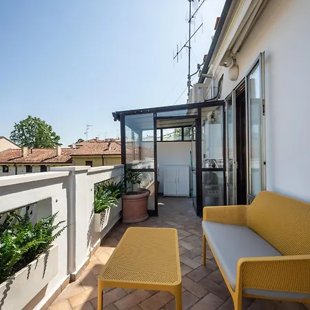 San Michele Modern - Con Balcone!