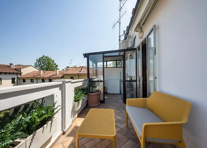 San Michele Modern - Con Balcone!